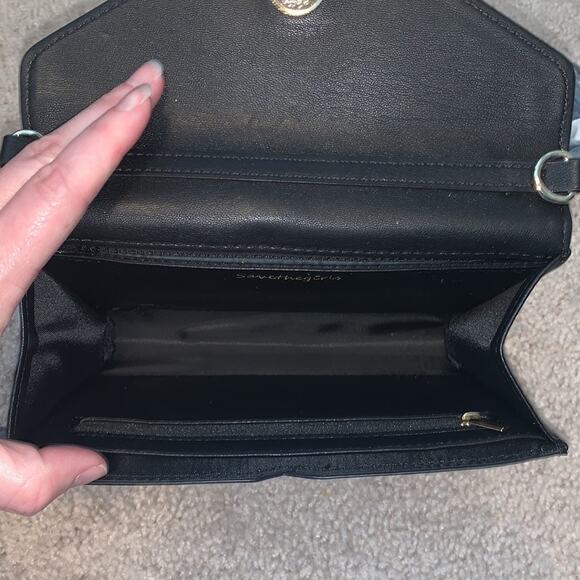 Save The Girls Leopard Black Chic Purse with Easy Cell Phone Touch Access NEW - Picture 4 of 7